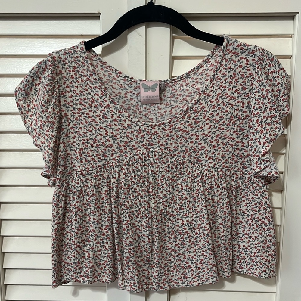 Girls short length top